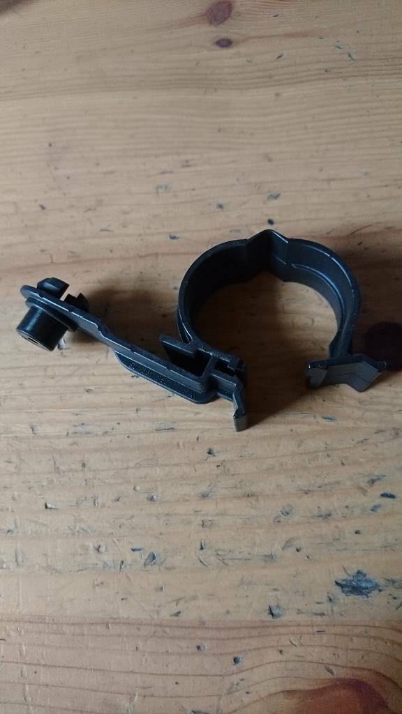 Calibra Vectra A Astra F Klemme Kühlerschlauch neu original GM