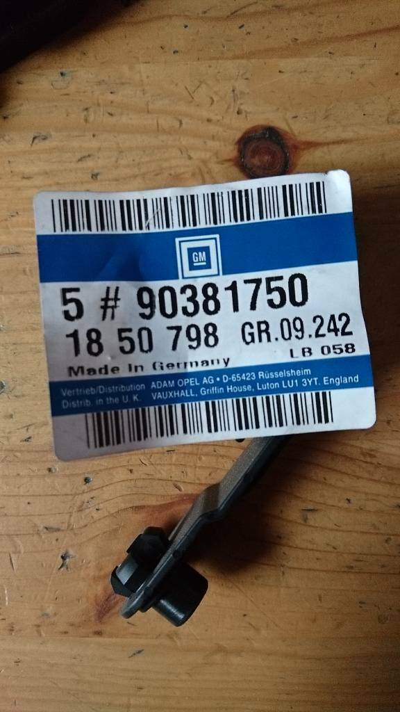 Calibra Vectra A Astra F Klemme Kühlerschlauch neu original GM