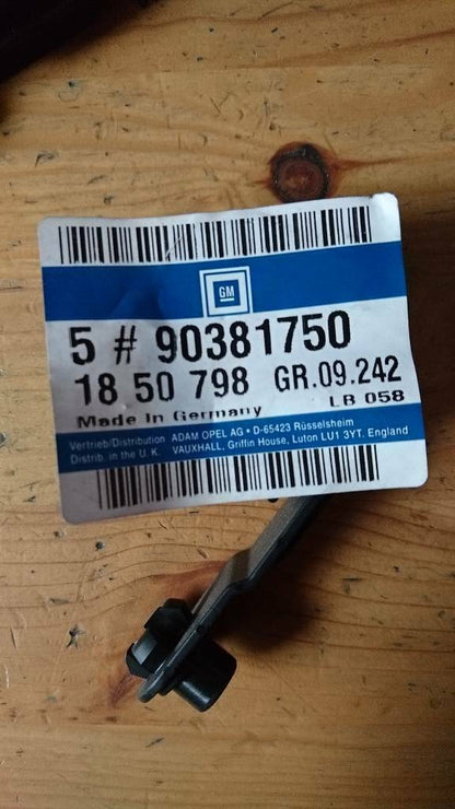 Calibra Vectra A Astra F Klemme Kühlerschlauch neu original GM