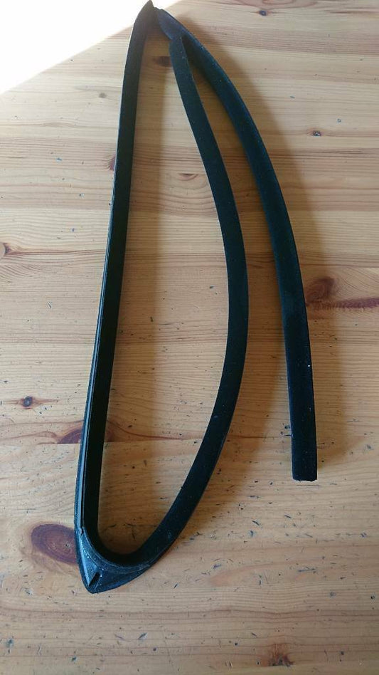 Omega A Gummidichtung Hintertür Fensterführung rechts Neu GM