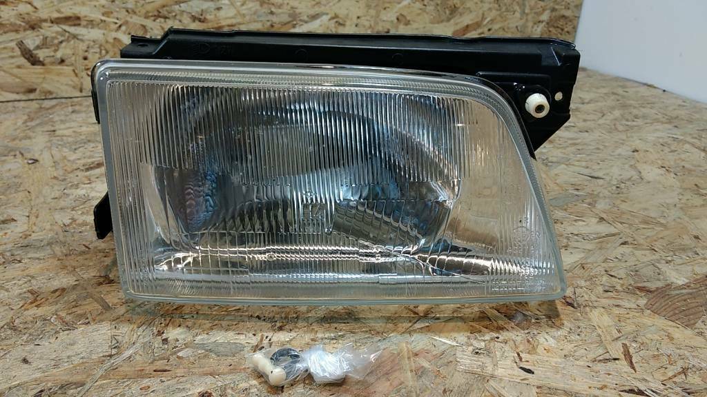 Original GM Opel Kadett E 1.6 Scheinwerfer rechts NEU
