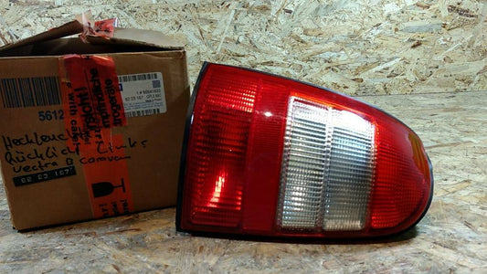 Original GM Opel Vectra B Caravan Heckleuchte Rücklicht Links NEU