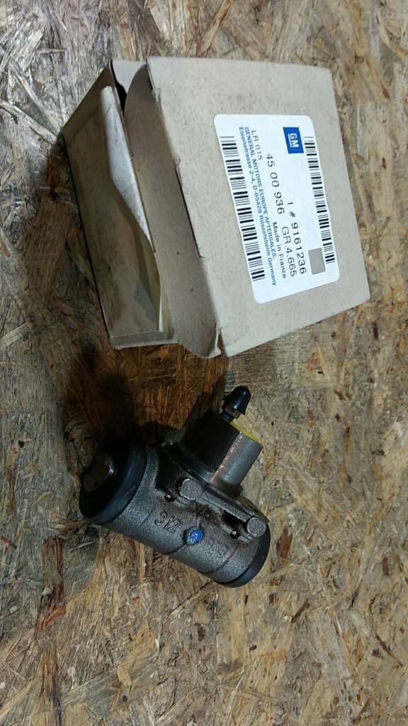 Original GM Opel Movano Renault Radbremsenzylinder links NEU