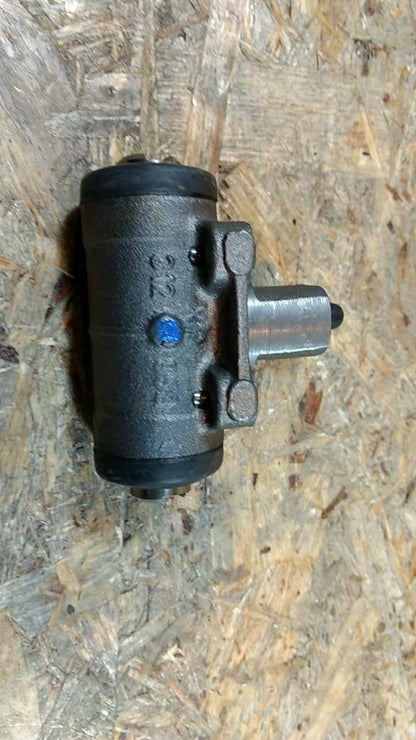 Original GM Opel Movano Renault Radbremsenzylinder links NEU