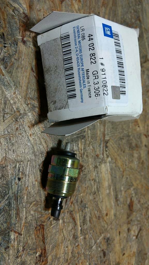 Original GM Opel Movano A Magnet Ventil Kraftstoffabschaltung NEU