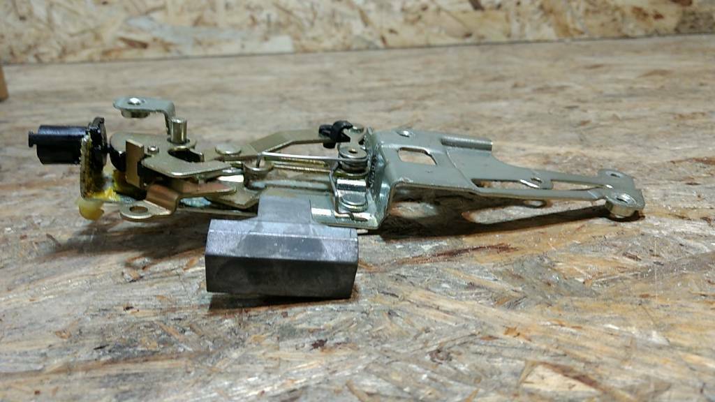 Original GM Opel Movano A ZV Stellmotor Schloss Türschloss NEU
