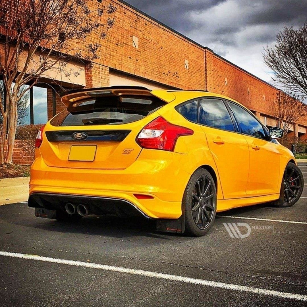 Diffusor Heck Ansatz für RS2015 LOOK FORD FOCUS MK3 ST (vor Facelift) Carbon Look