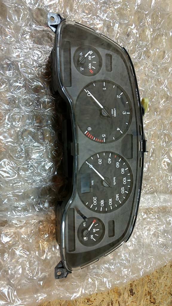 Original GM Opel Astra G Zafira A Tachometer Tacho NEU