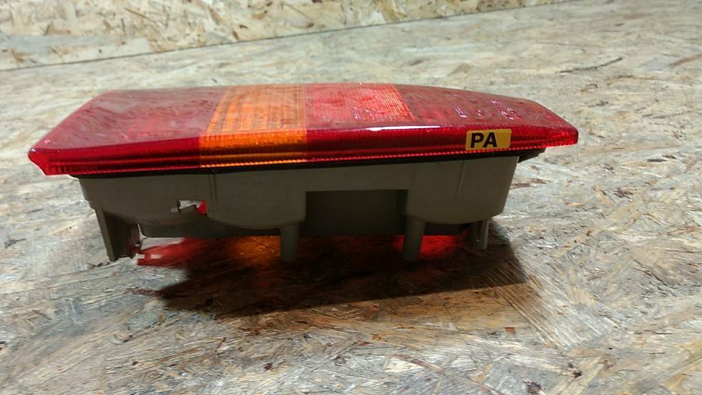 Original GM Opel Kadett E Heckleuchte links NEU