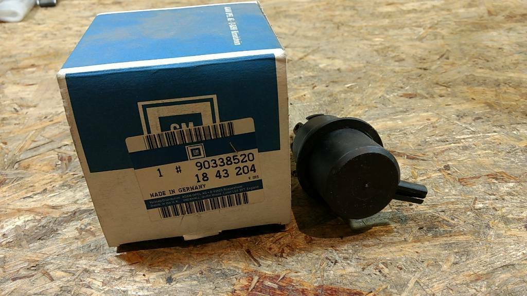 Original GM Opel Astra F Unterdruckbehälter Klimaanlage NEU