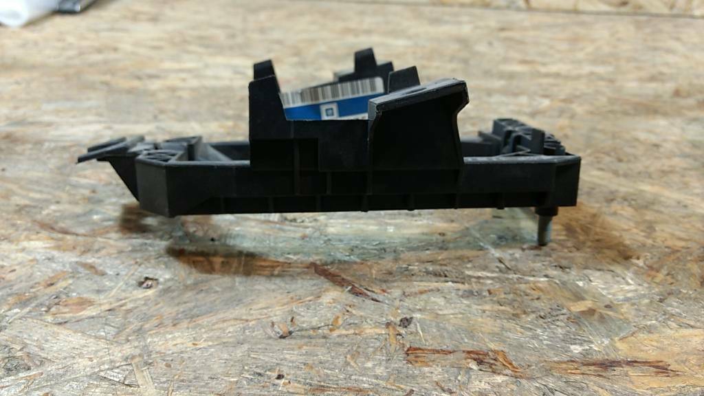 Original GM Opel Omega B Rahmen Nebelscheinwerfer rechts NEU