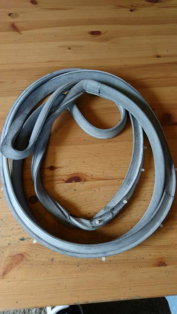 Original GM Rekord E2 Gummidichtung Hintertür neu