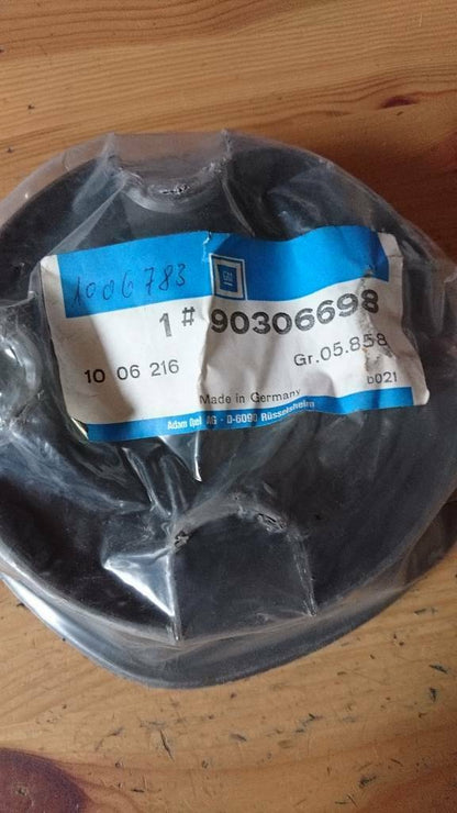 Kadett E Ascona C Radkappe Neu Original GM