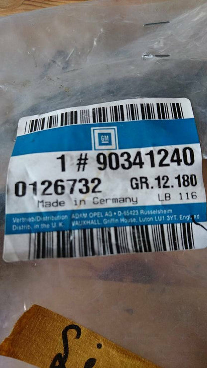 Kadett E Schrägheck Heck Fenster innen Gummidichtung neu GM