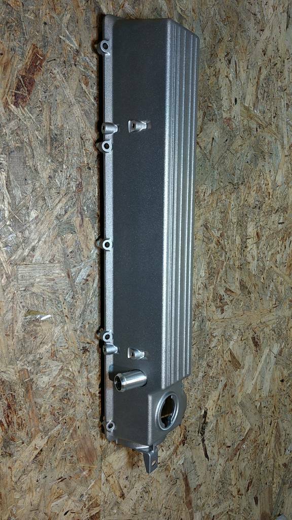 Original GM Opel Omega B Zylinderkopfhaube NEU