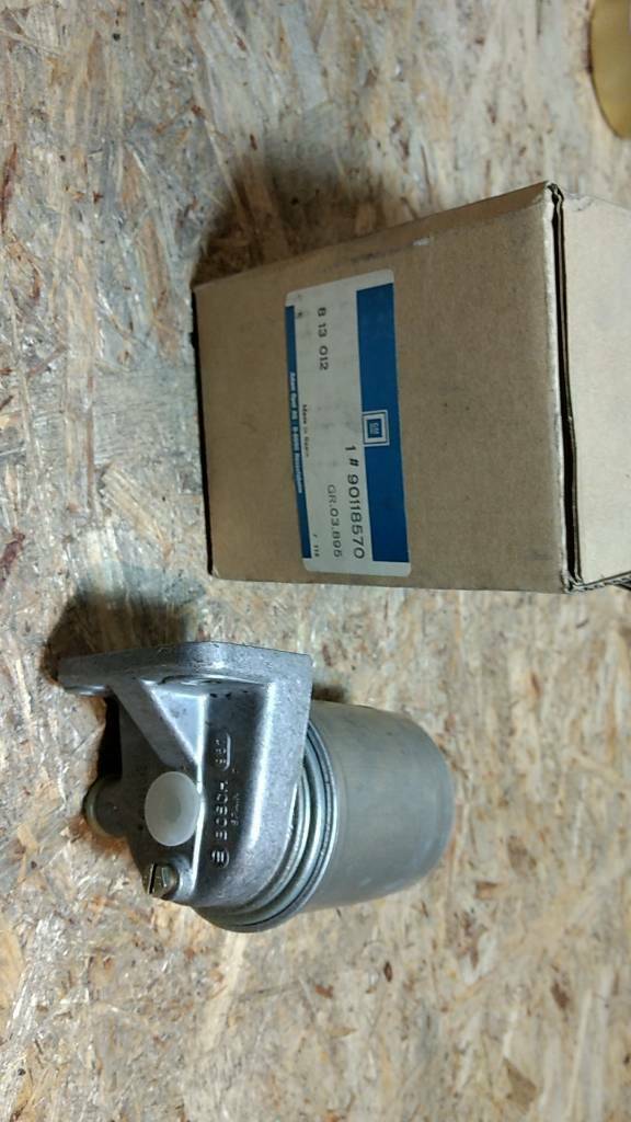 Original GM Opel Ascona C 1.6D Kraftstofffilter mit Halter NEU
