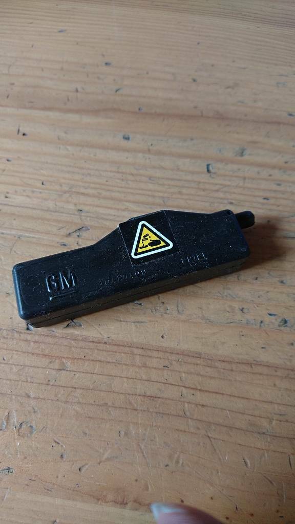 Original Opel Astra F Vectra B Corsa B Tigra A Behälter Batteriesäure Neu