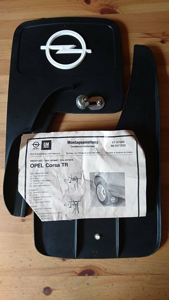 Corsa TR Schmutzfänger hinten original GM Opel NEU