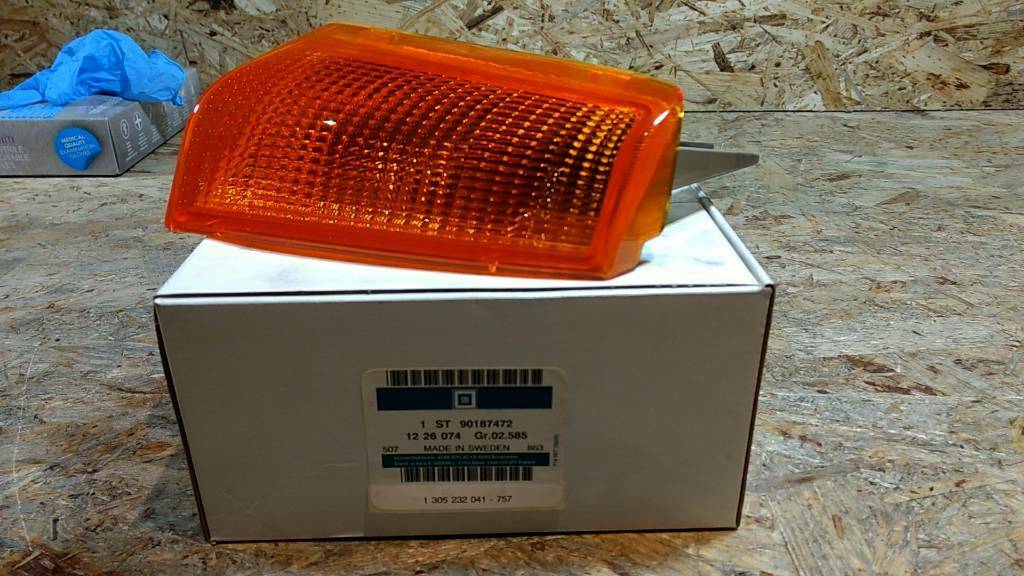 Original GM Opel Rekord E E2 Blinker vorne rechts NEU