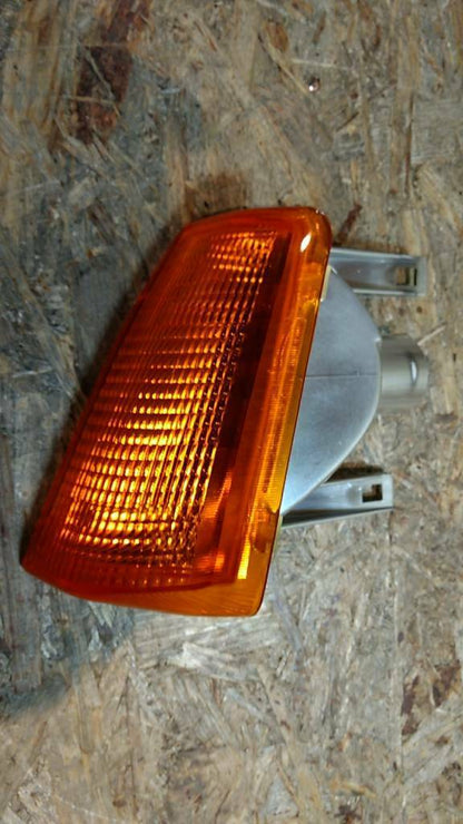 Original GM Opel Blinker vorne links Rekord E ab bj 82 NEU