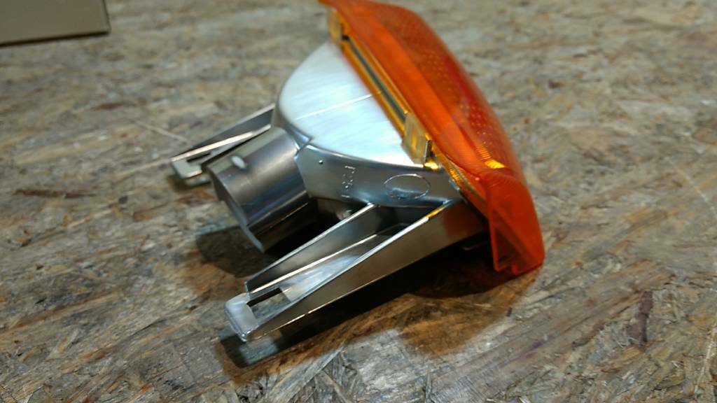 Original GM Opel Blinker vorne links Rekord E ab bj 82 NEU