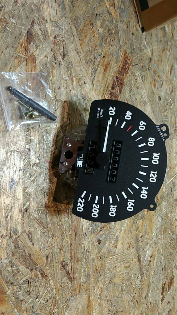 Original GM Opel Vectra A Tacho W=2400 NEU