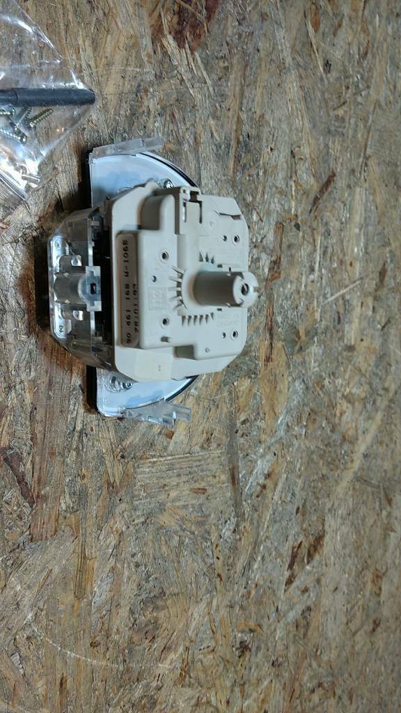 Original GM Opel Vectra A Tacho W=2400 NEU