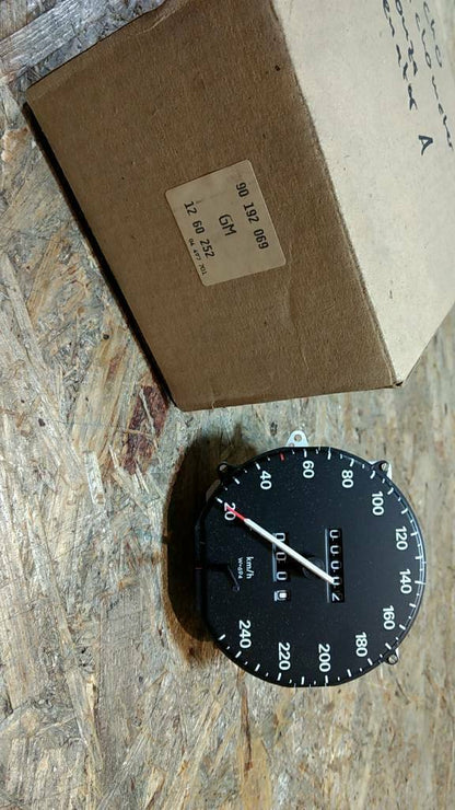 Original GM Opel Monza Senator A Tacho Tachometer NEU