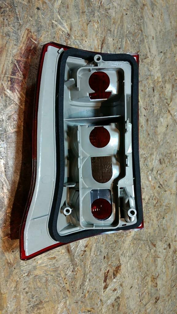 Original GM Opel Astra F Caravan Rückleuchte rechts NEU