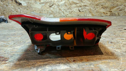 Original GM Opel Astra F Caravan Rückleuchte rechts NEU