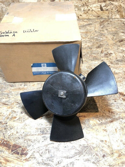 Original GM Opel Corsa A Gebläse Kühler Neu