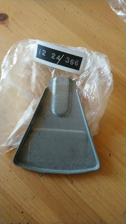 Kadett E Caravan Halter Rückleuchte Neu Original GM