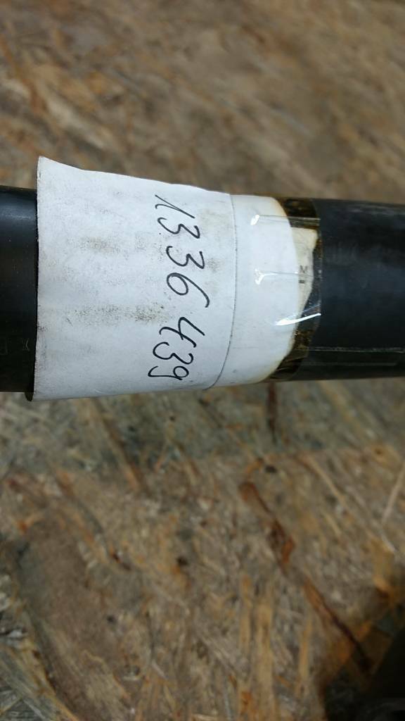 Original GM Opel Omega A Kühlerschlauch Auslassschlauch unten NEU