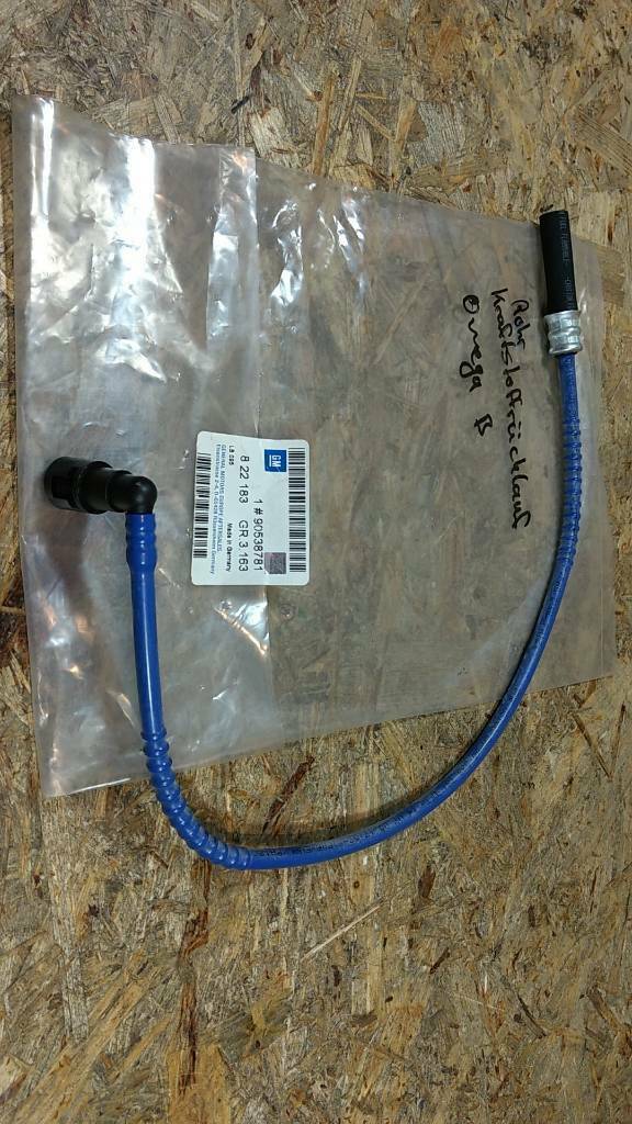 Original GM Omega B Opel Rohr Kraftstoffrücklauf NEU
