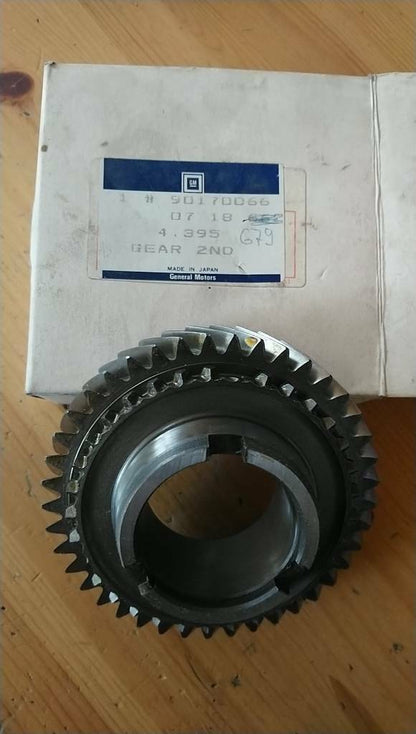 Kadett E Astra F F16 Getriebe Zahnrad 2. Gang neu Original GM