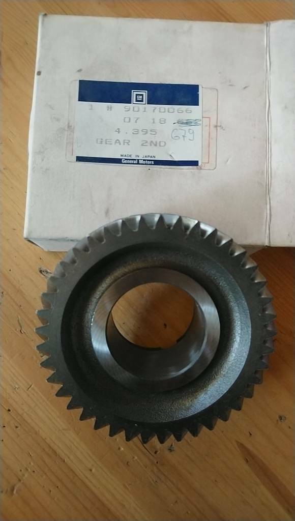 Kadett E Astra F F16 Getriebe Zahnrad 2. Gang neu Original GM