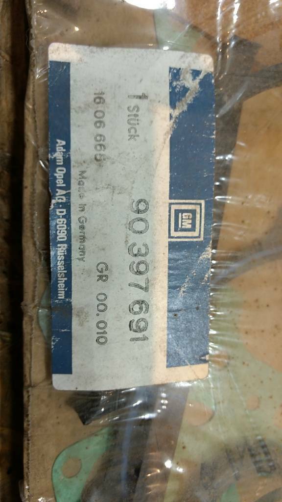 Original GM Opel Dichtungssatz Zylinderblock unten Omega A NEU
