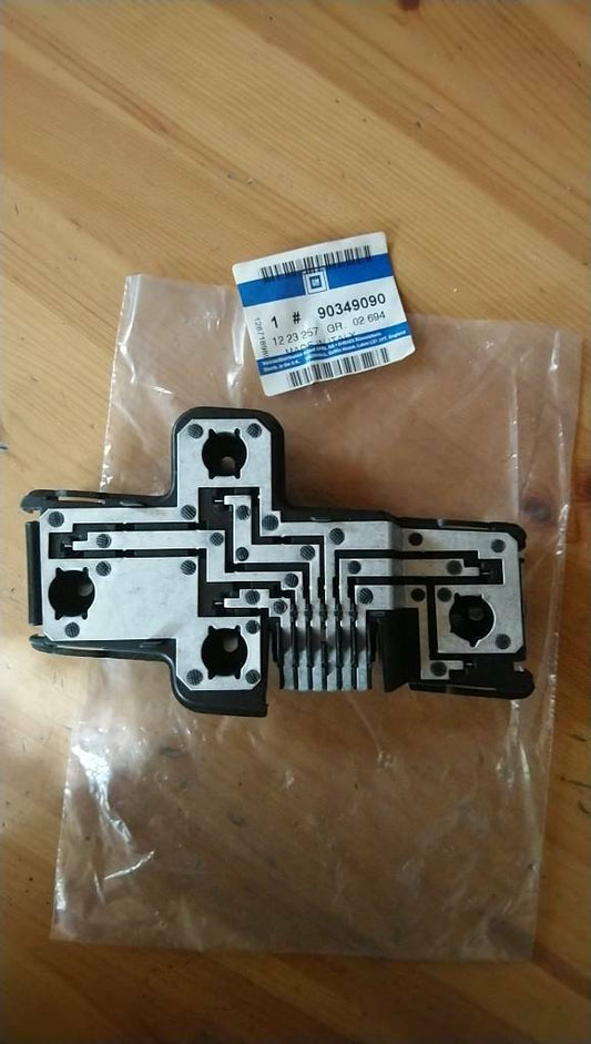 Rückleuchte Lampenträger neu Original GM