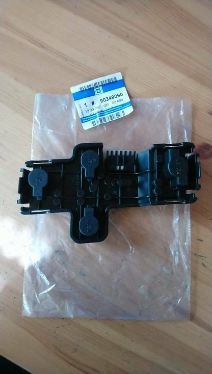 Rückleuchte Lampenträger neu Original GM