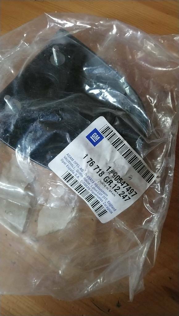 Corsa B Heckklappengriff  Kofferraum Deckel Neu Original GM