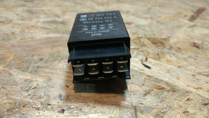 Original GM Opel Astra Relais Scheinwerfer NEU