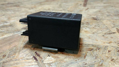 Original GM Opel Astra Relais Scheinwerfer NEU