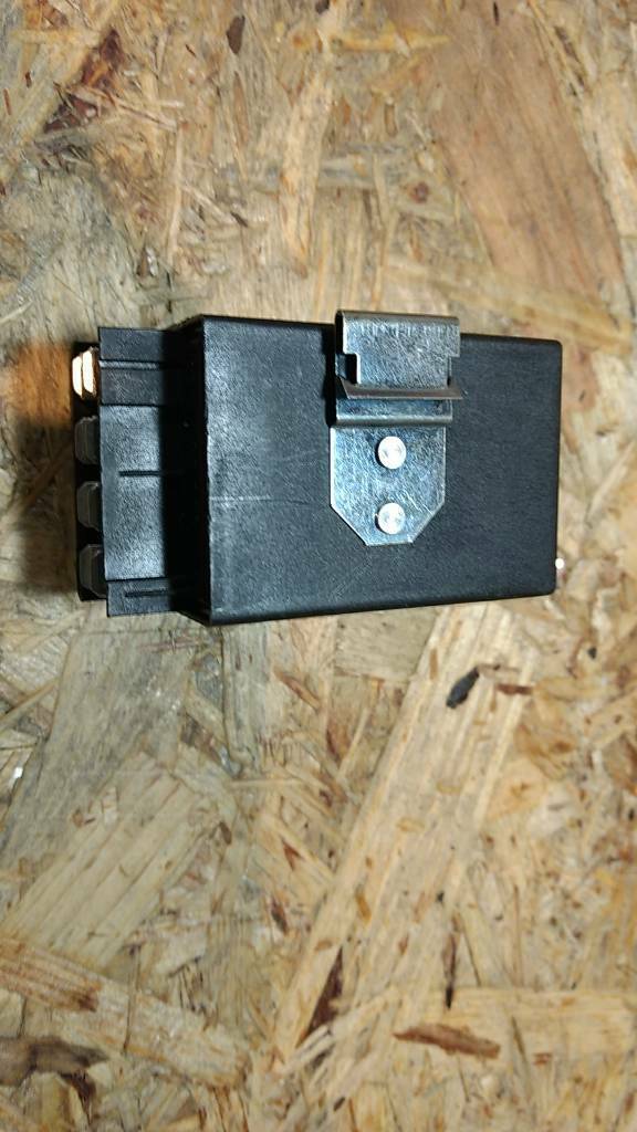 Original GM Opel Astra Relais Scheinwerfer NEU
