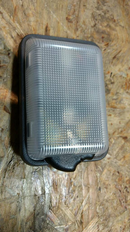 Original GM Opel Monterey 92-97 Innenraumleuchte NEU