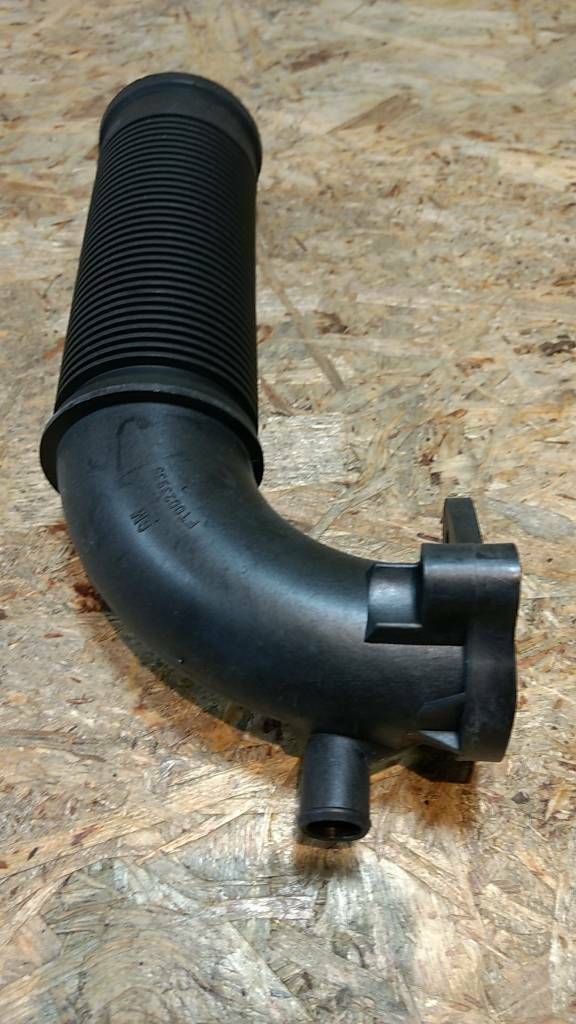 Original GM Opel Agila 1.2 16V Ansaugschlauch NEU
