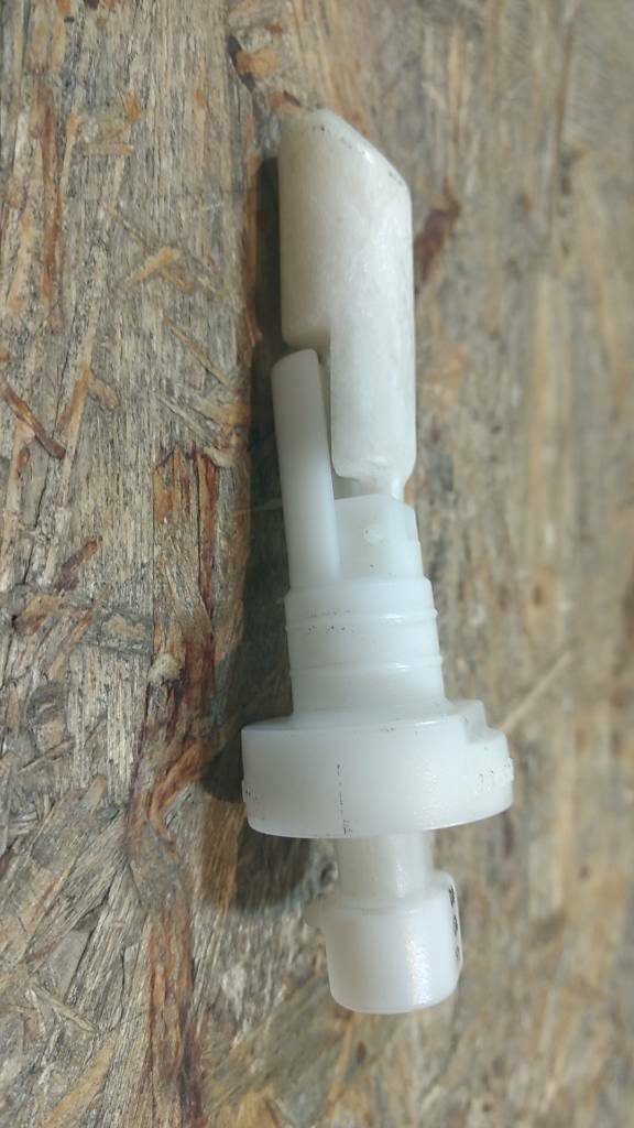 Original GM Opel Senator B Omega A Füllstandsensor Wischwasser NEU