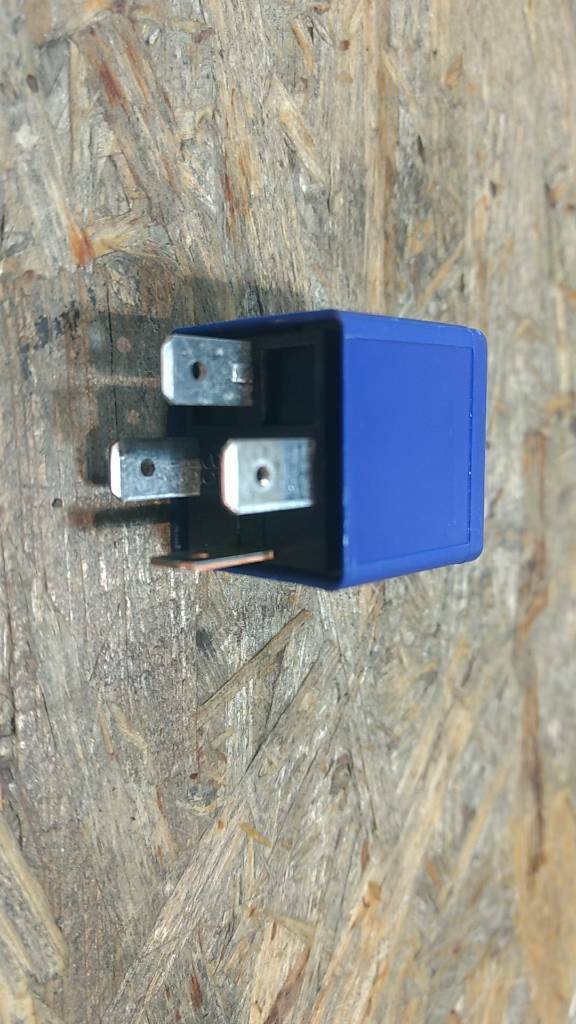 Original GM Opel Astra G Zafira A Relais heizbare Heckscheibe NEU