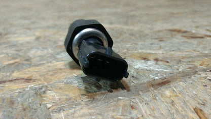 Original GM Opel Zafira B Vectra C Kraftstoffsensor NEU