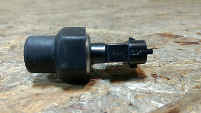 Original GM Opel Zafira B Vectra C Kraftstoffsensor NEU