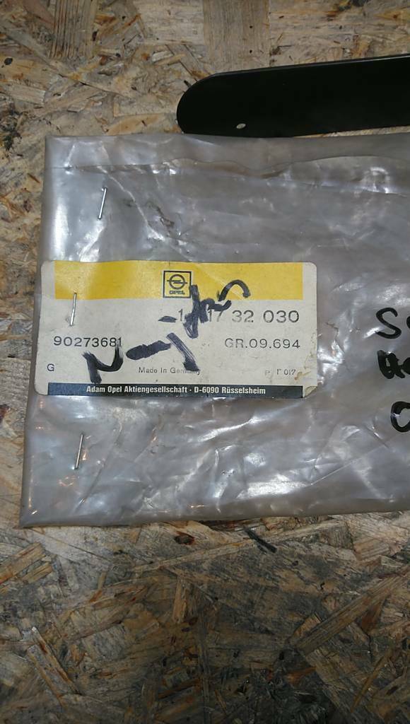 Omega A Fensterrollo Halter Rahmen